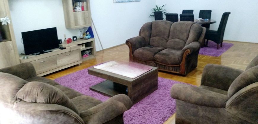 Stan 130 m², IV sprat, Obrenovac, centar, 160.000 €