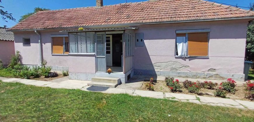 Kuća 81 m², 12 ari, Zvečka, Obrenovac, 55.000€