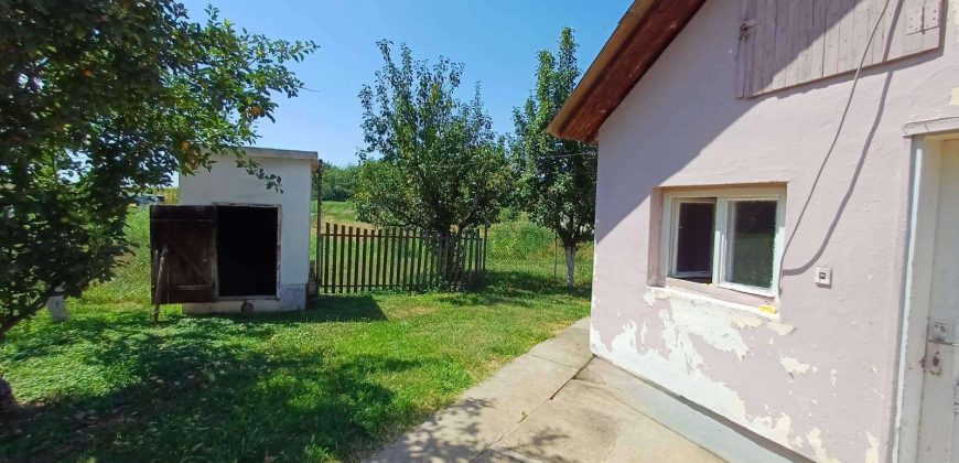 Kuća 81 m², 12 ari, Zvečka, Obrenovac, 55.000€