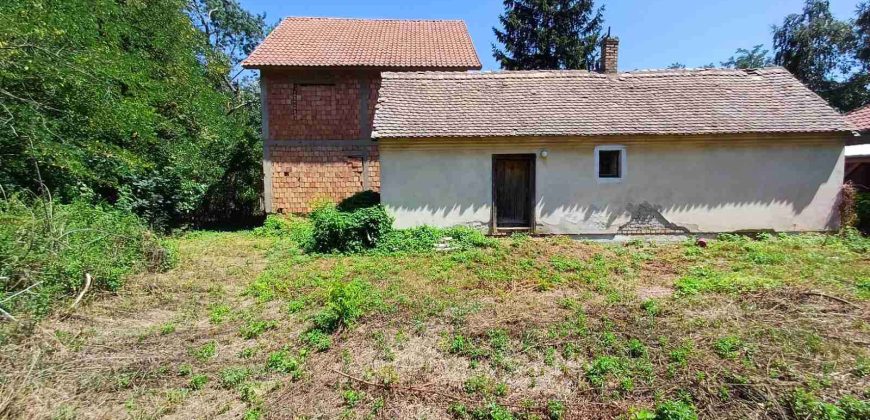 Kuća 168 m², 26 ari, Zvečka, Obrenovac, 74.000€