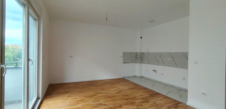 Troiposoban stan 84 m², II sprat, Obrenovac – 126.000€