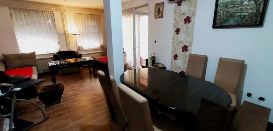 Dvoiposoban stan 74 m², Pr, Obrenovac, 96.200€ (PARKING MESTO)