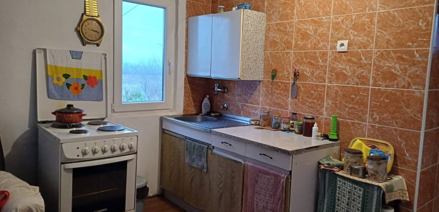 Kuća 90 m², 17 ari, Urovci, Obrenovac, 65.000€