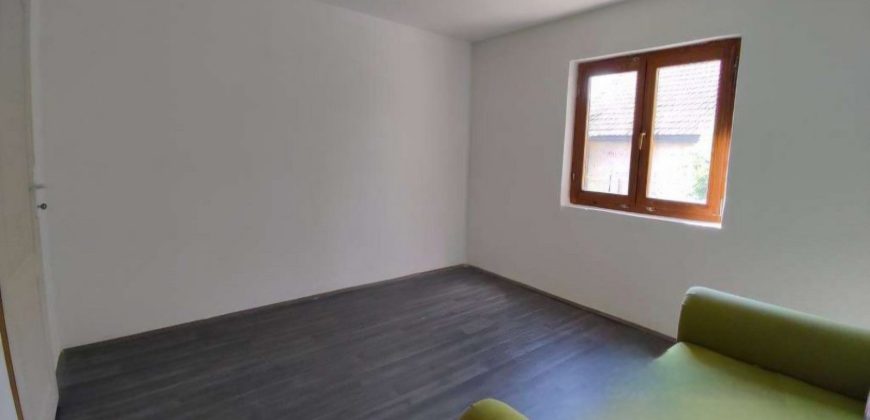 Kuća 65 m², 10 ari, Barič, Obrenovac, 41.000€