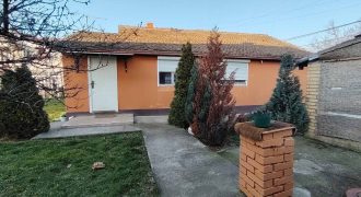 Kuće 53 m² i 44 m², 8 ari, Belo Polje, Obrenovac, 96.000€