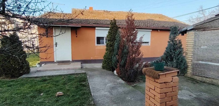 Kuće 53 m² i 44 m², 8 ari, Belo Polje, Obrenovac, 96.000€