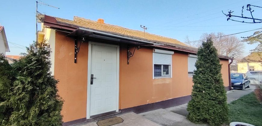 Kuće 53 m² i 44 m², 8 ari, Belo Polje, Obrenovac, 96.000€