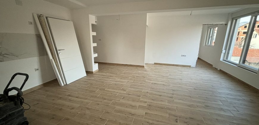 Dvoiposoban stan na Panteleju sa PDV-om