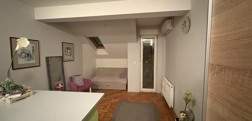 Garsonjera-na-prodaju-–-Nova-Detelinara-02-870×420