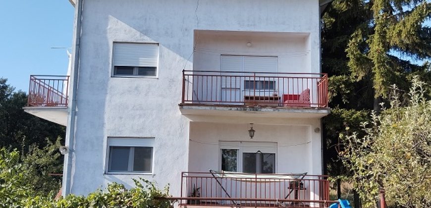 Prodaja kuća Trešnja