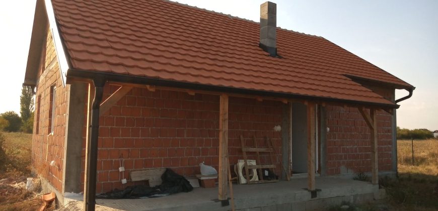 Prodaja kuće Surčin – Petrovčić (2)