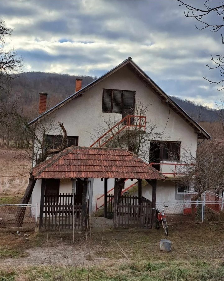 10-3