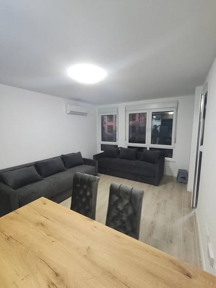 Izdavanje Zrenjanin – Garsonjera