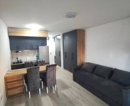 Izdavanje Zrenjanin – Garsonjera614190580_921578030299437_4153377673550711497_n