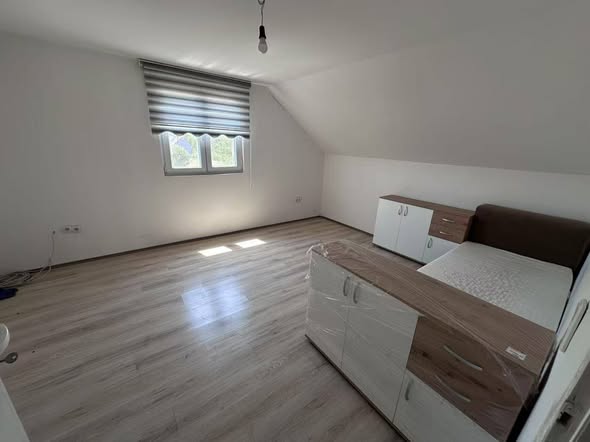 Prodaja kuća Zrenjanin – Četvorosobna (3)