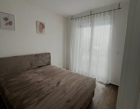 izdaje-se-nov-namesten-stan-centar-indjija (5)