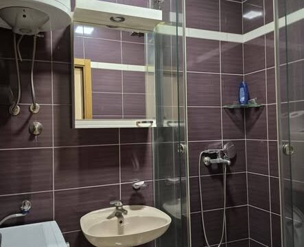 Kupatilo u jednoiposobnom stanu Kotež