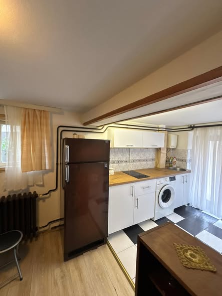 Izdajem stan Autokomanda 33m² – 220€ | Zaseban ulaz