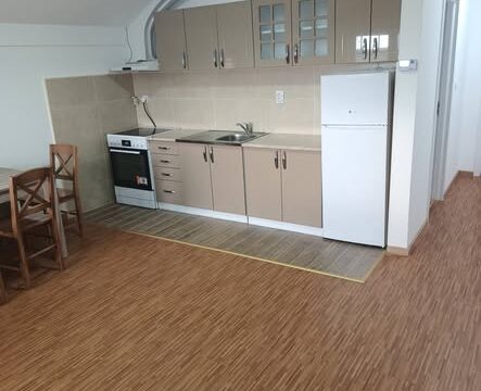 izdavanje-stanova-novi-banovci-60m2-podno-grejanje-parking (3)