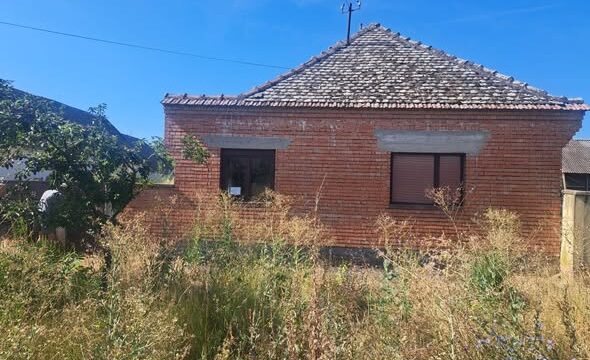 Kuća na prodaju u Srpskom Itebeju